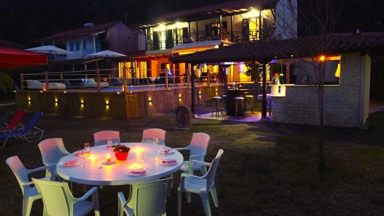 Villa Laguna Vourvourou Luaran gambar